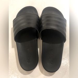 Adidas Adilette Comfort Slides in black with black stripes - Men’s 8/Women’s 9